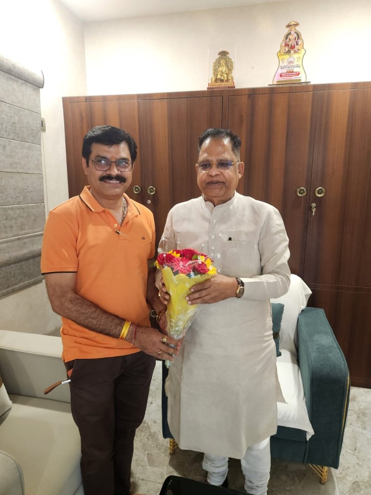 *डॉ प्रसून चतुर्वेदी बनाए गए जिला शहर में विशेष आमंत्रित सदस्य, पूर्व मंत्री अमर अग्रवाल एवं शीर्ष नेतृत्व का जताया आभार*