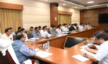 *उप मुख्यमंत्री अरूण साव ने की मुंगेली जिले के विभिन्न विभागों की समीक्षा: गुणवत्ता के साथ समय-सीमा में कार्यों को पूर्ण करने के दिए निर्देश, कहा लापरवाही और धीमा प्रगति पर होगी कार्रवाई*