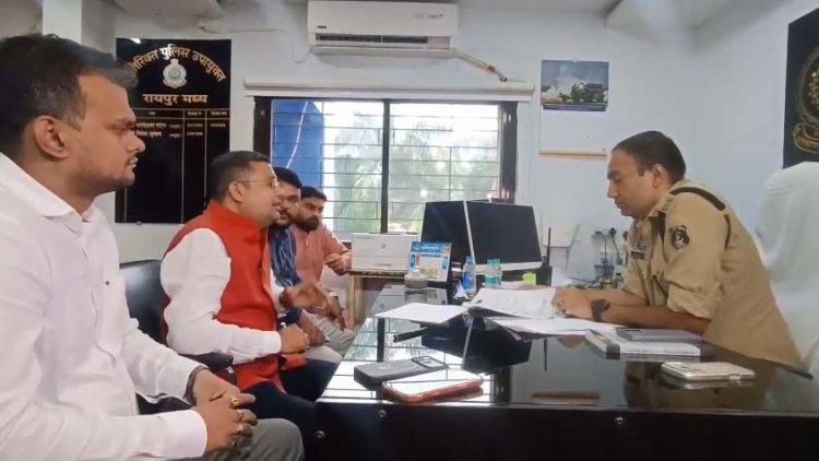 *कांग्रेस के भ्रामक दुष्प्रचार के खिलाफ भाजपा दल पहुंचा FIR दर्ज करवाने : कांग्रेस प्रवक्ता सुप्रिया श्रीनेत सहित दो पर FIR दर्ज,भाजपा के पुराने कार्यक्रम के वीडियो को स्वतंत्रता दिवस का बताकर भ्रामक दुष्प्रचार करने का आरोप*