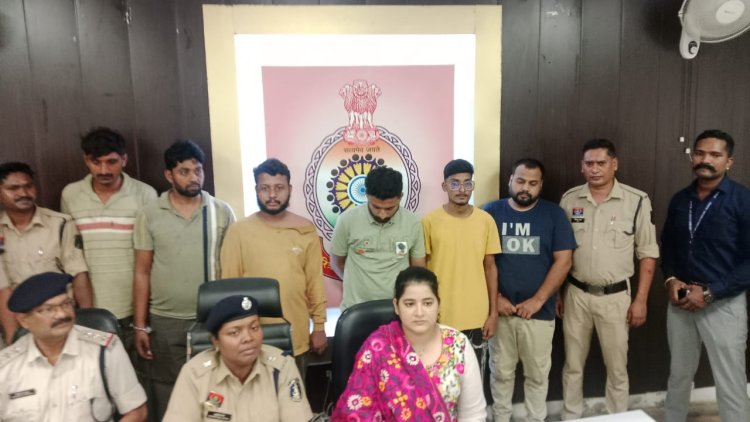 *हथियार लेकर लूट करने वाले आरोपियों को पुलिस ने किया गिरफ्तार, आरोपियों के कब्जे से प्रिस्टल, सोने के आभूषण, कार, बाइक किया जप्त*