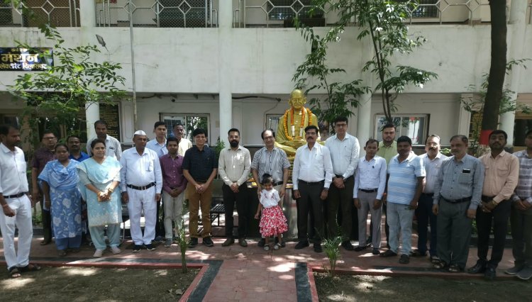 *गांधी-शास्त्री जयंती पर कलेक्टर  संजय अग्रवाल ने किया नमन, गांधी जी के सत्य, अहिंसा और सेवा के आदर्शों को जीवन में उतारने का किया आह्वान*