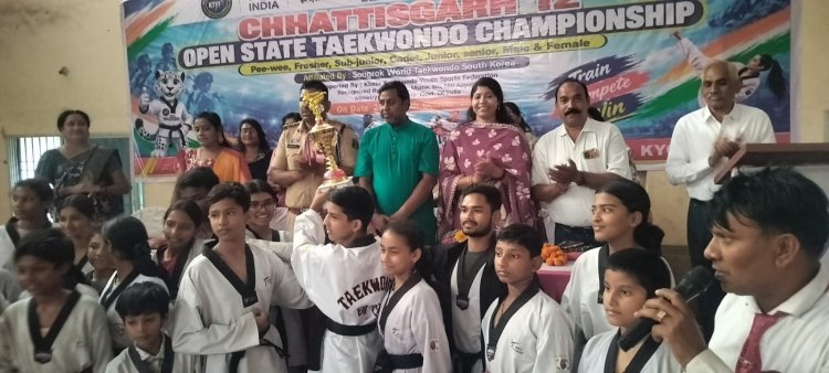 *12वीं राज्य स्तरीय ताइक्वांडो प्रतियोगिता में रायगढ़ बना ओवरऑल चैंपियन, बिलासपुर को मिला दूसरा स्थान, विजेता खिलाड़ियों का राष्ट्रीय प्रतियोगिता के लिए हुआ चयन*